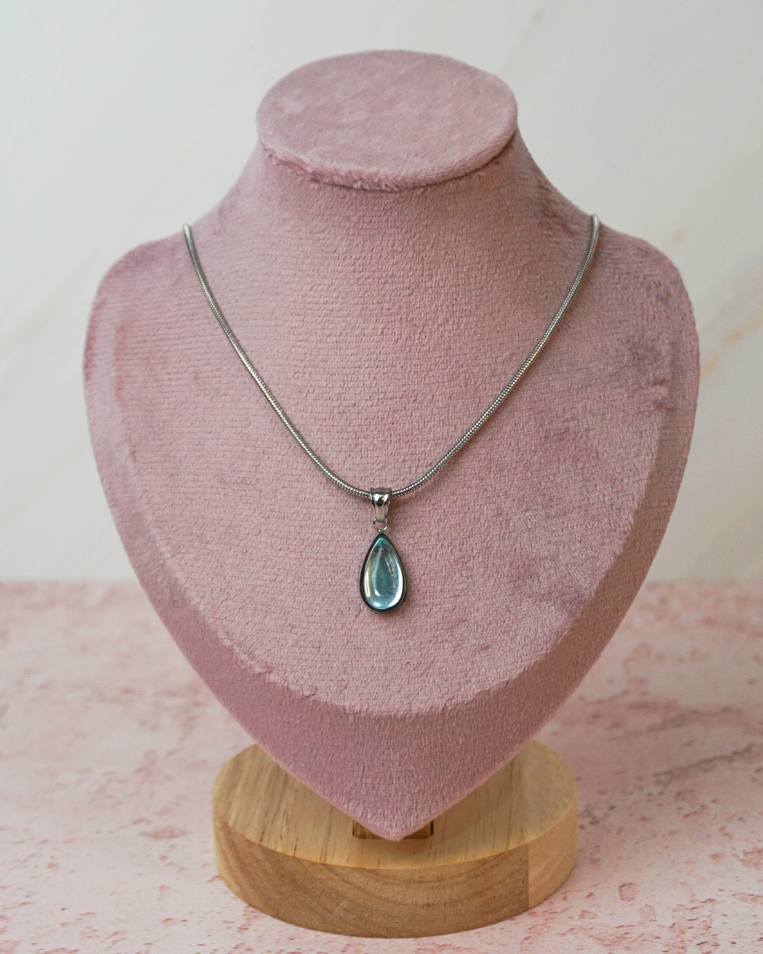 Collar gota de agua