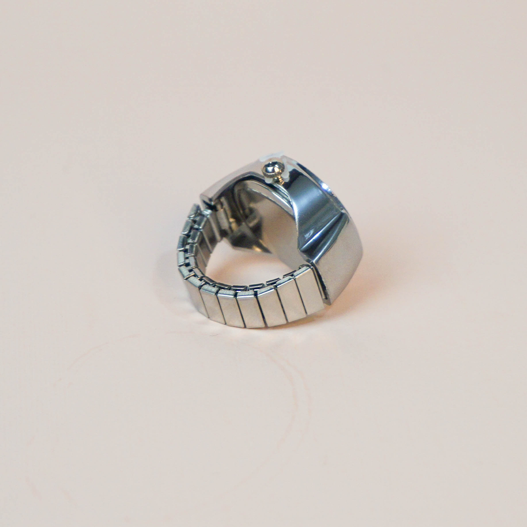 Anillo reloj plateado