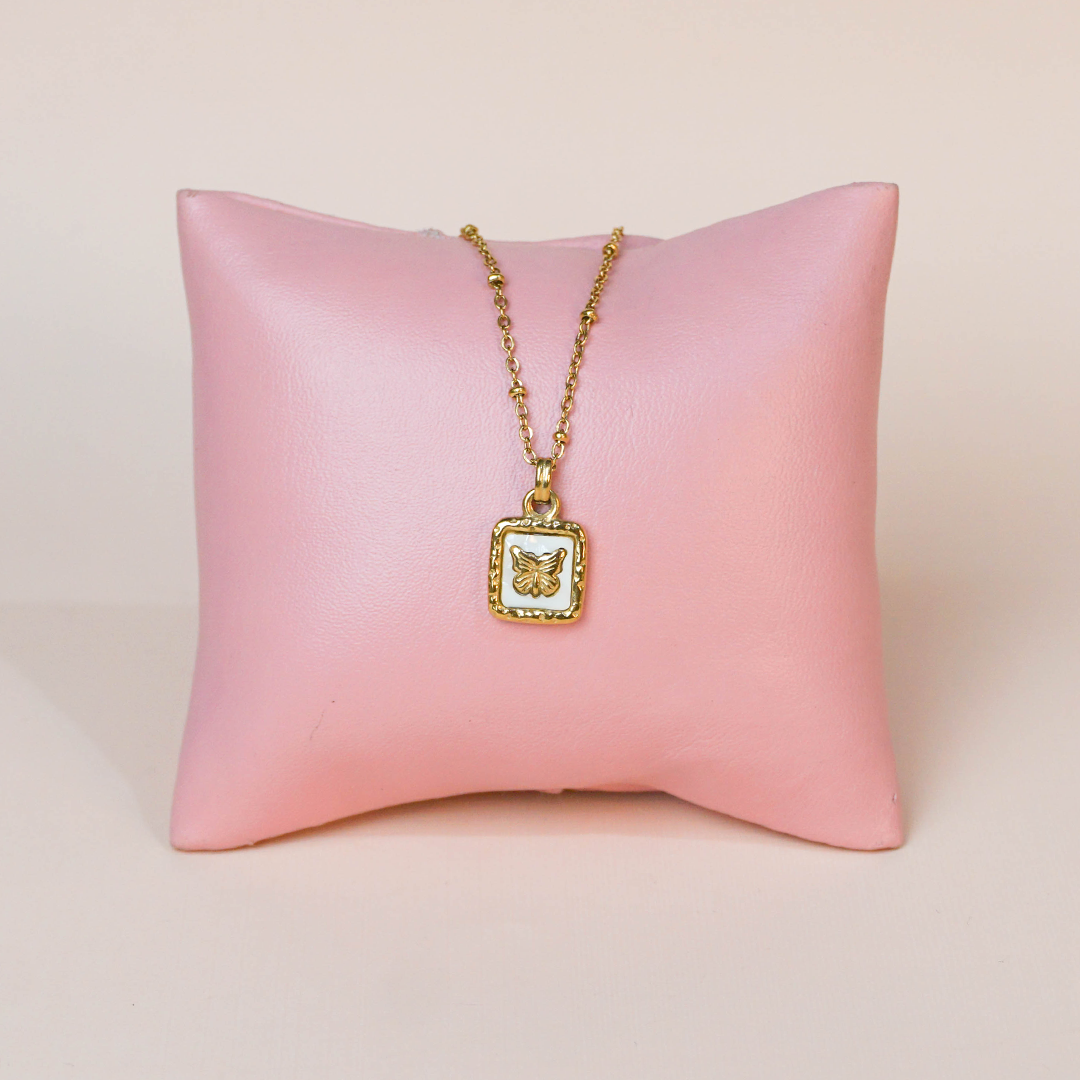 Collar mariposa vintage