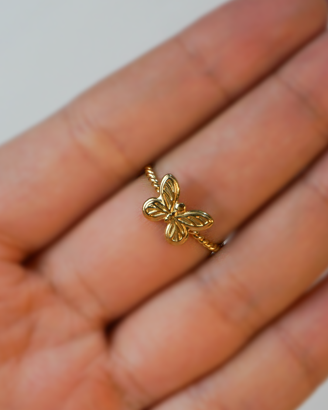 Anillo mariposa