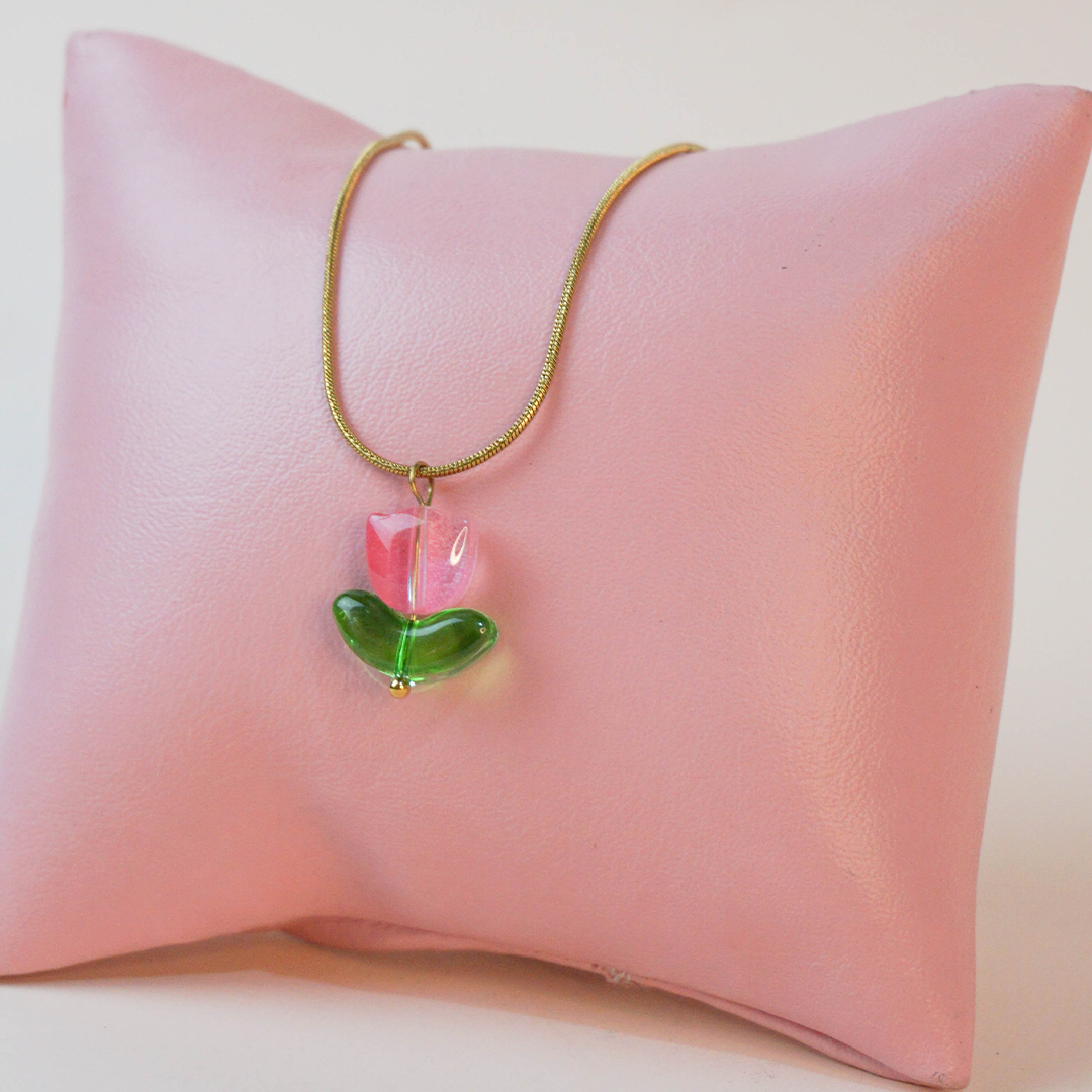Collar flor rosa