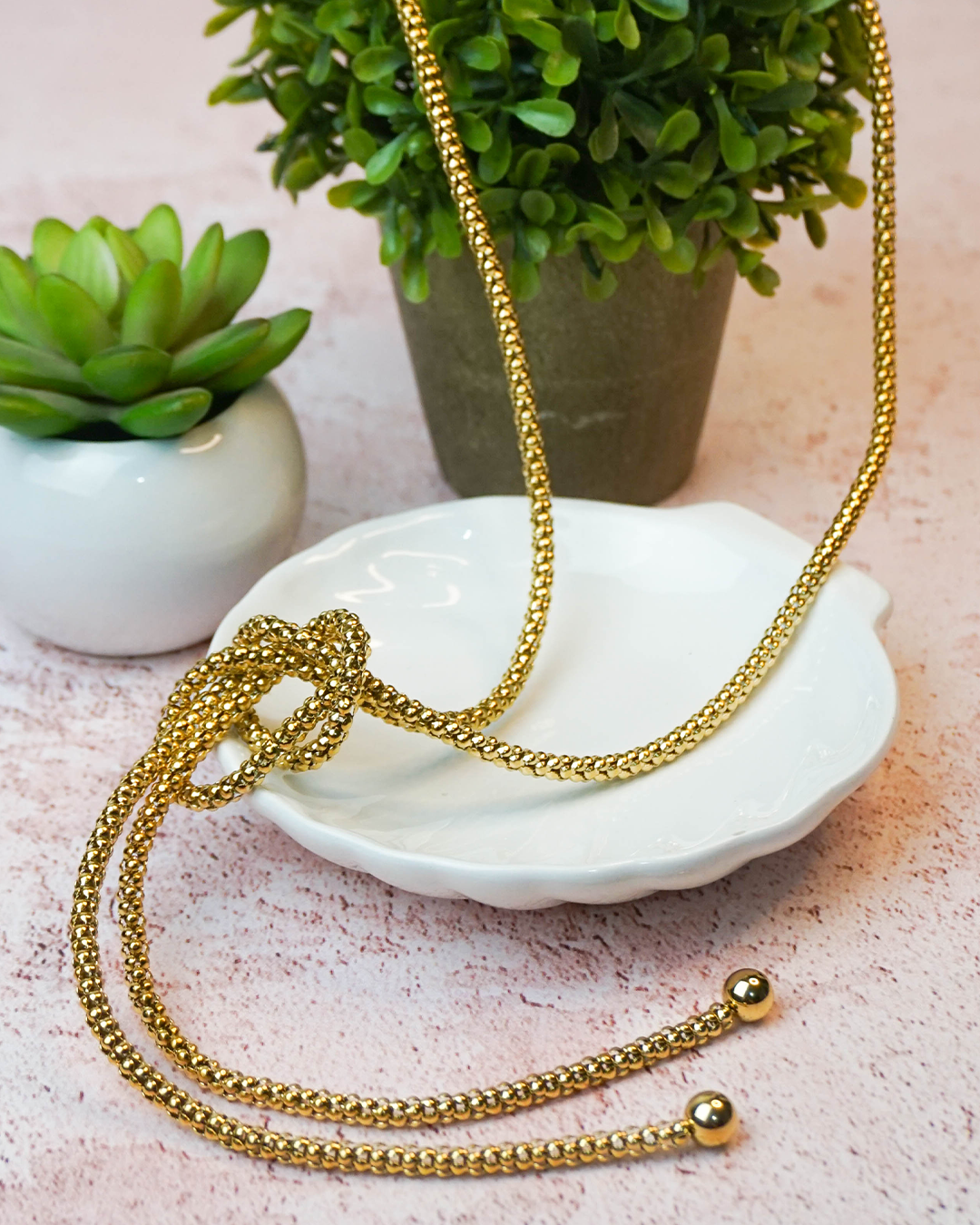 Maxi collar