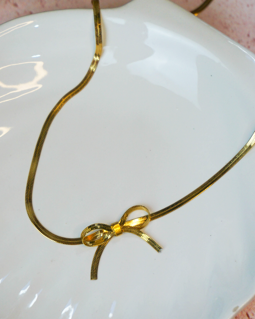 Collar moño