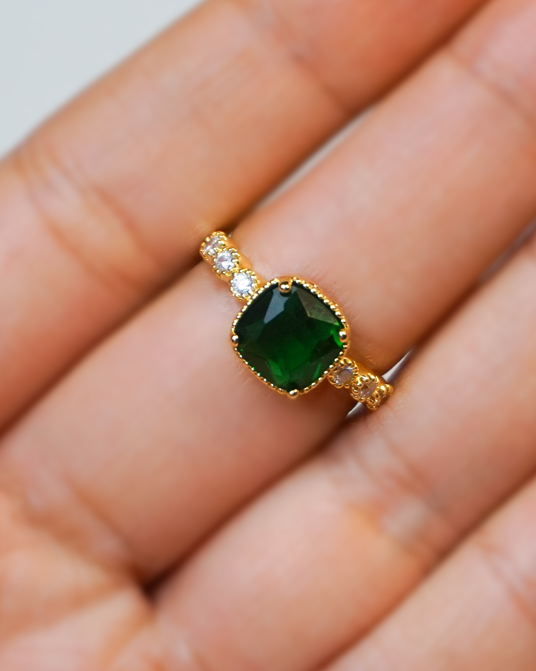 Anillo Nora
