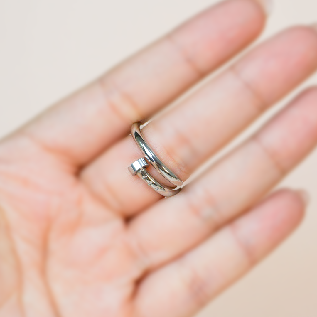 Anillo clavo plata