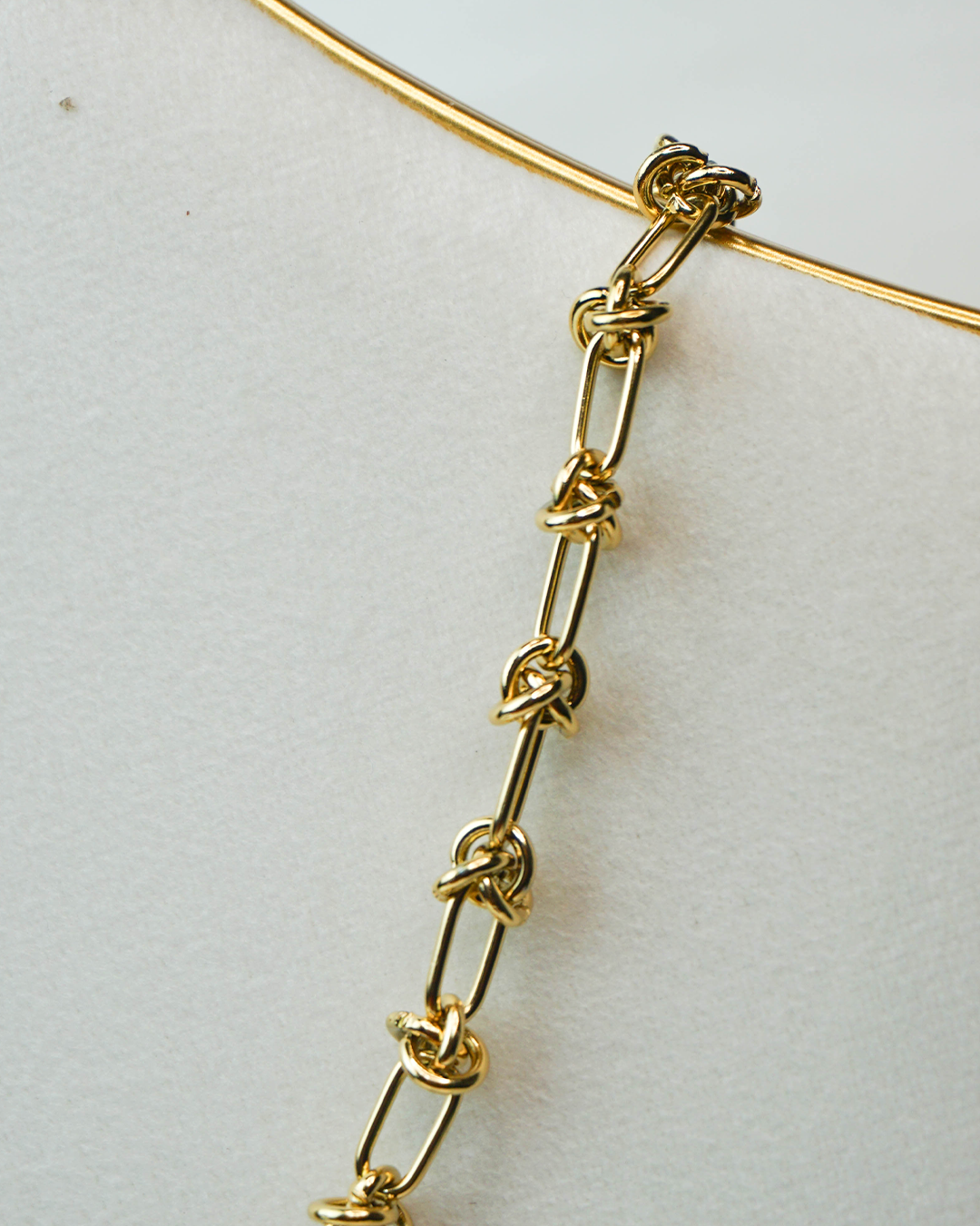 Collar Bianca