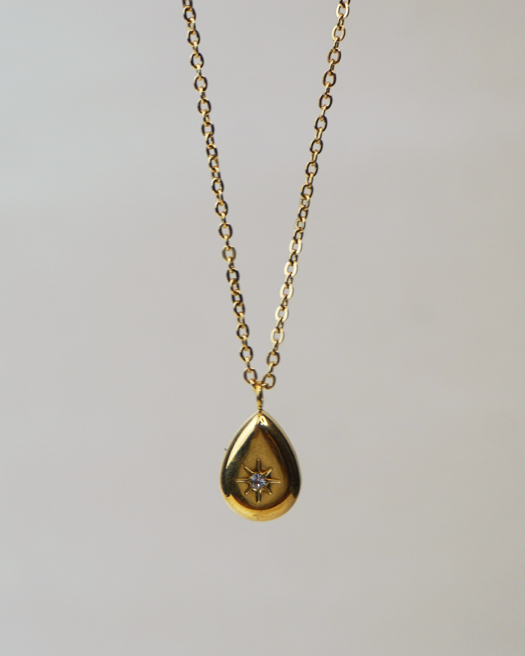 Collar Kendra