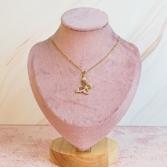 Collar mariposa dorado
