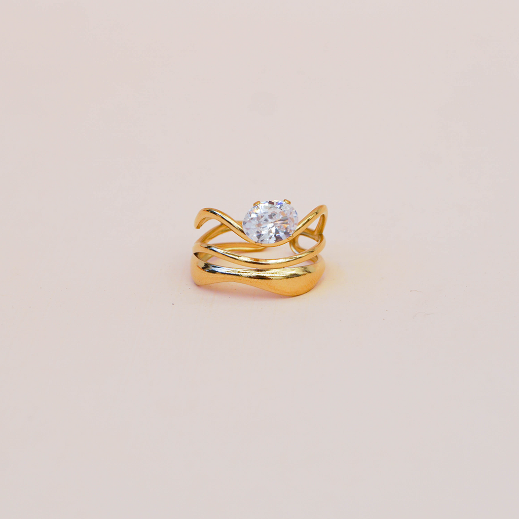 Anillo circonia oval