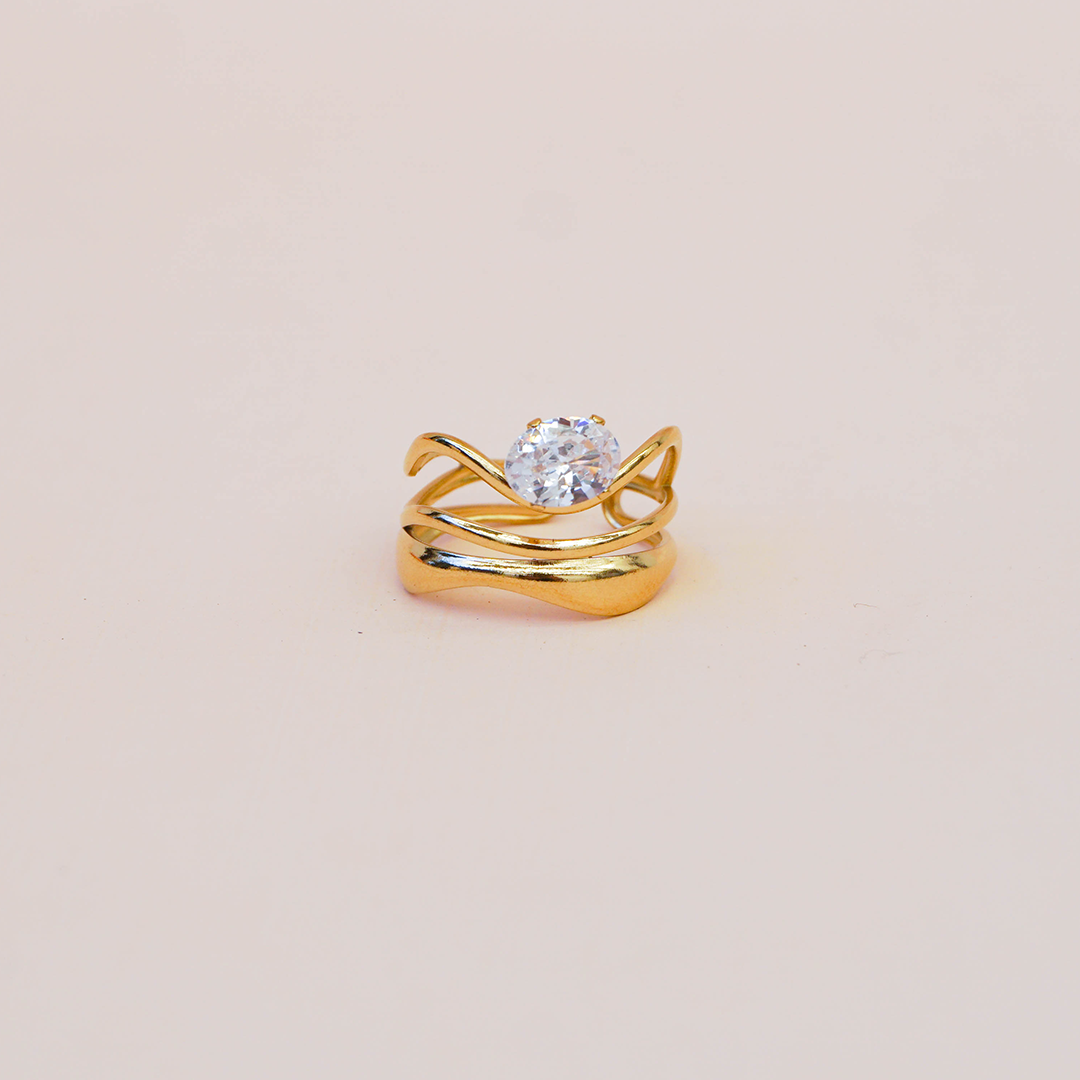 Anillo circonia oval