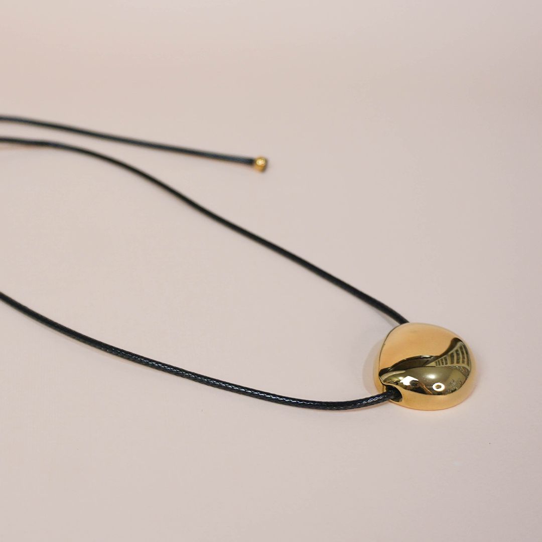Collar Alina