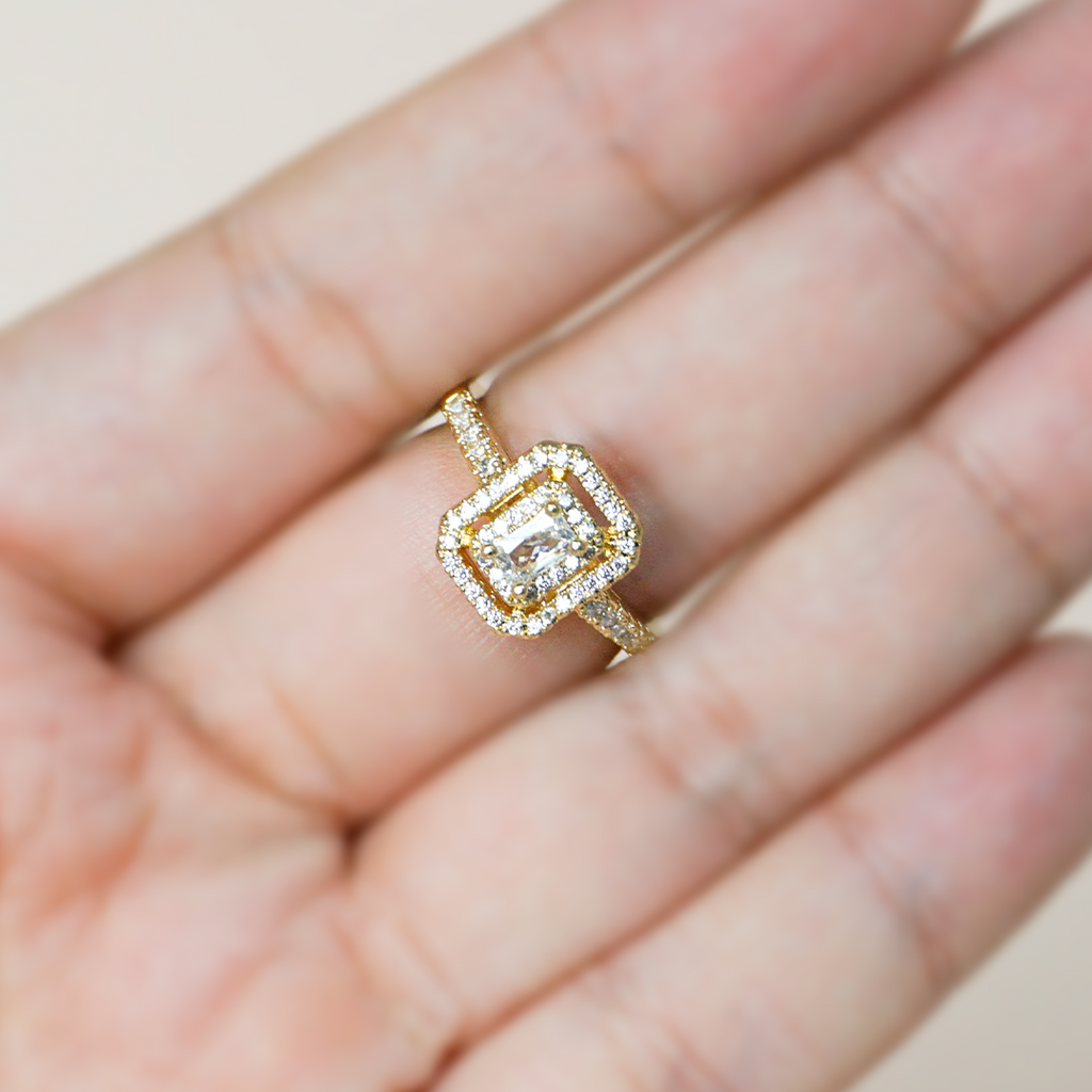 Anillo circonias