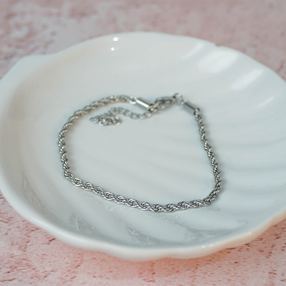 Pulsera torzal plateada