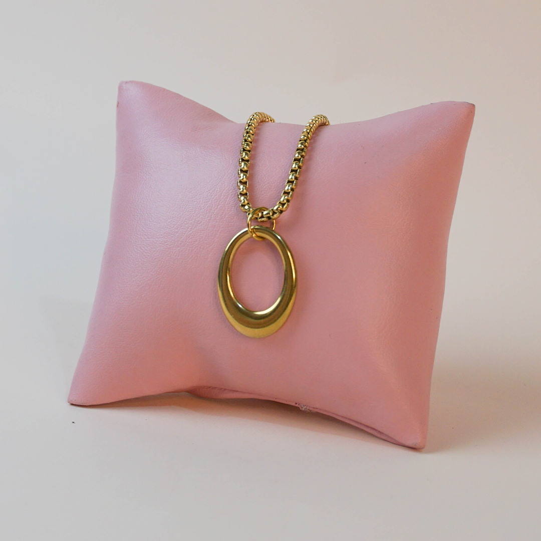 Collar Mary