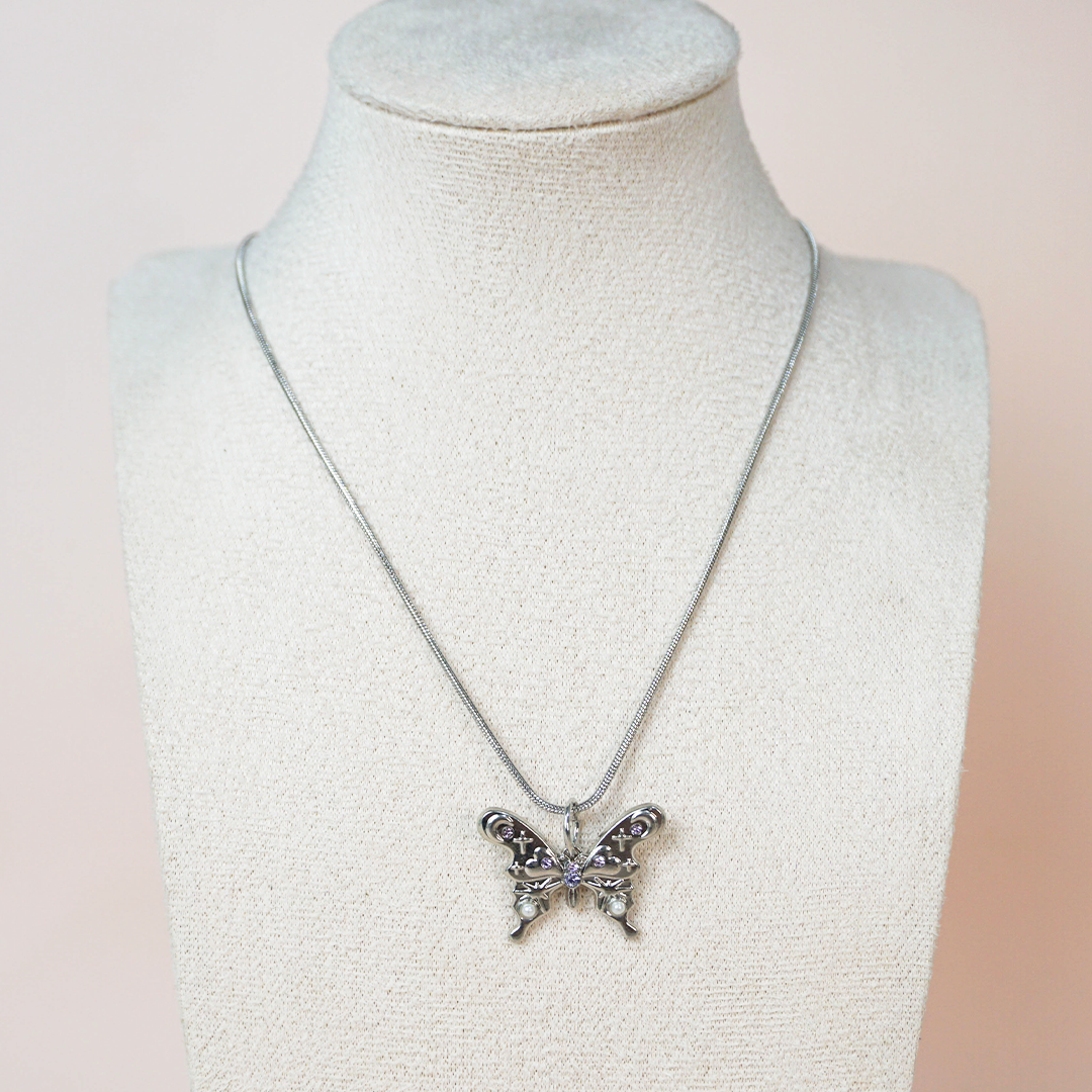 Collar mariposa Y2K