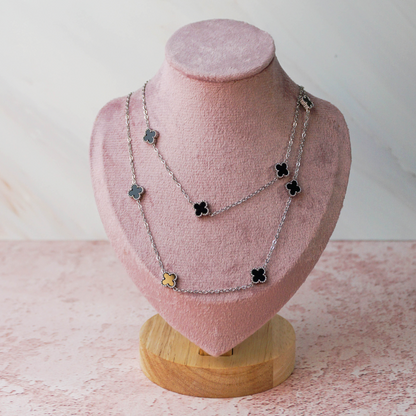 Collar mini Dafne plateado y negro
