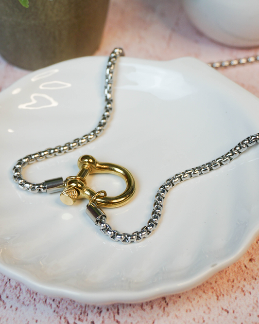 Collar Lina