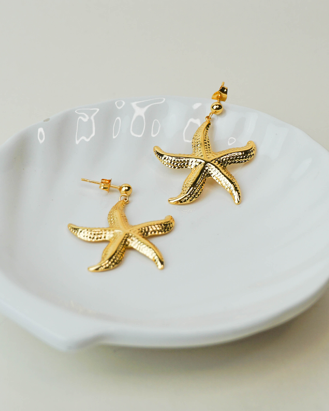 Aretes Cordelia colgantes