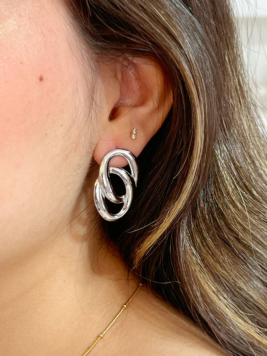 Aretes cadena plateada