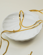 Collar corbatín dorado