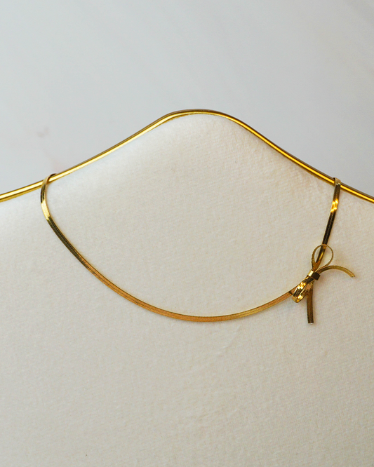 Collar moño