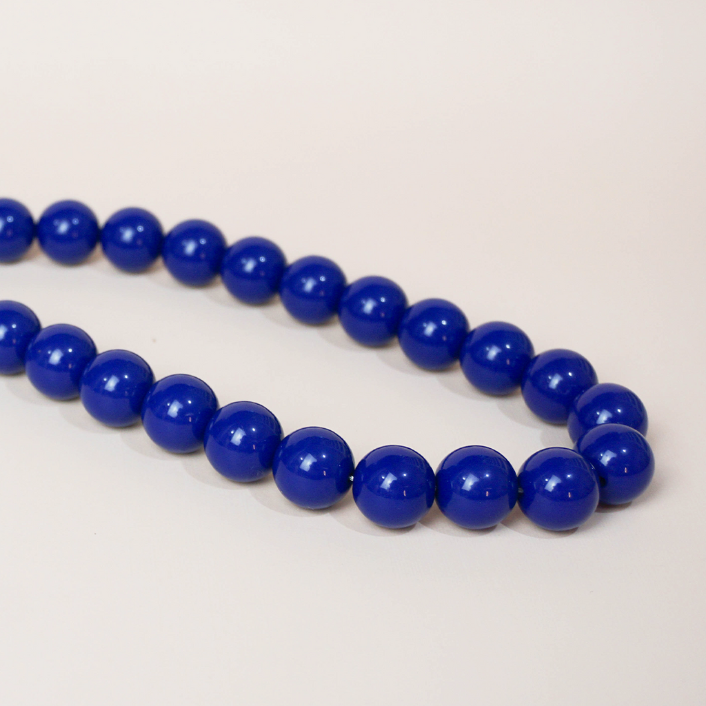 Collar bolas azul rey