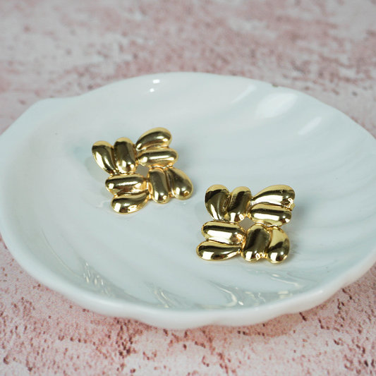 Aretes Leticia dorados