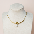 Collar nudo y perla