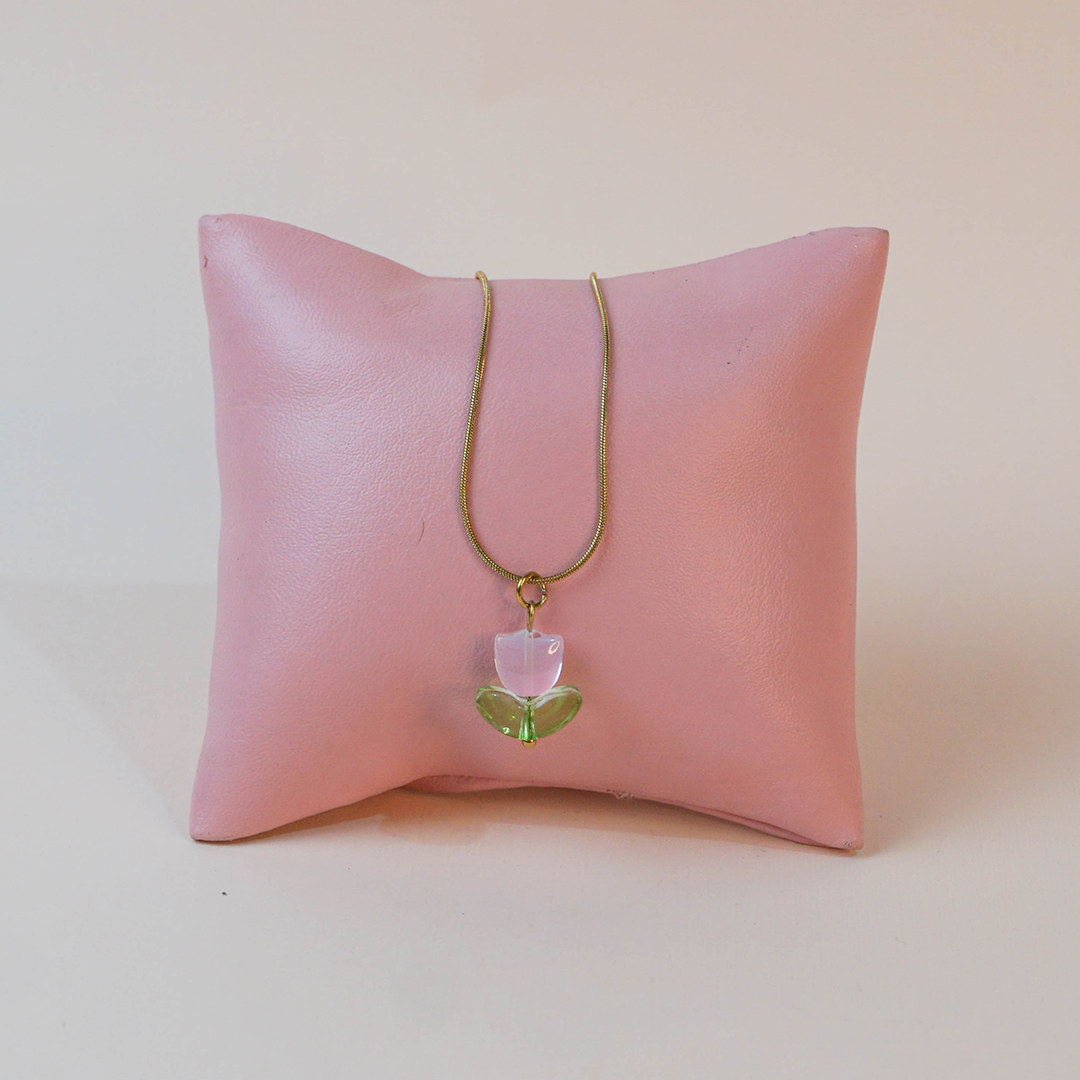 Collar flor rosa palo