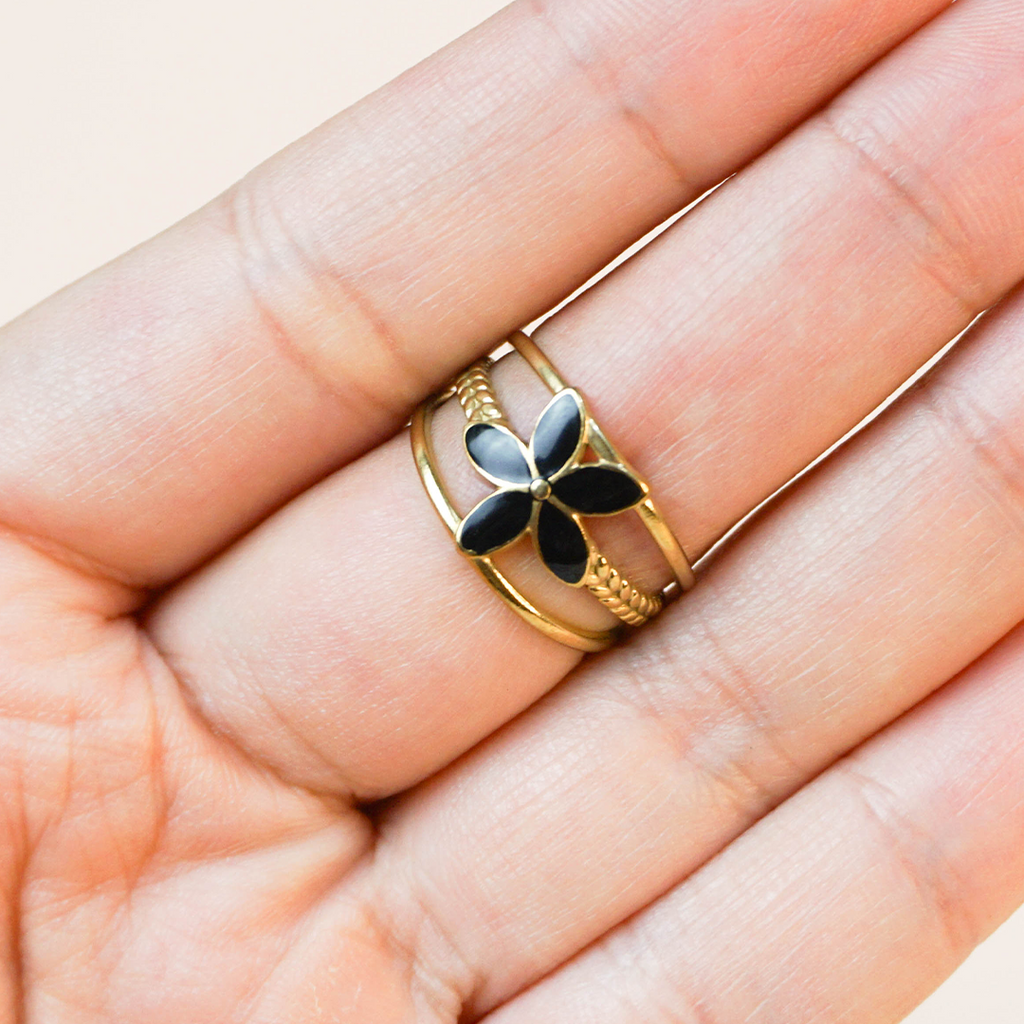 Anillo Andrea