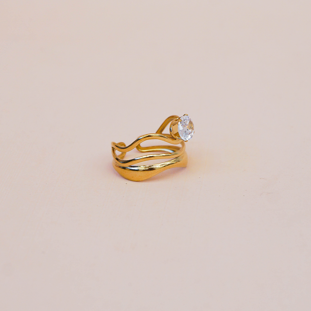Anillo circonia oval
