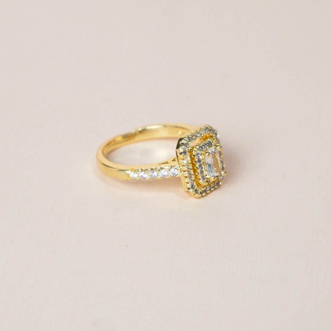 Anillo circonias