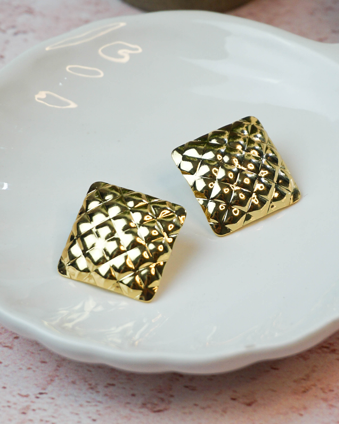 Aretes Aura