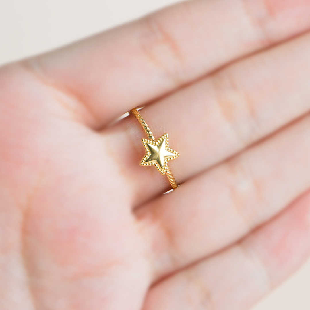 Anillo estrella dorada