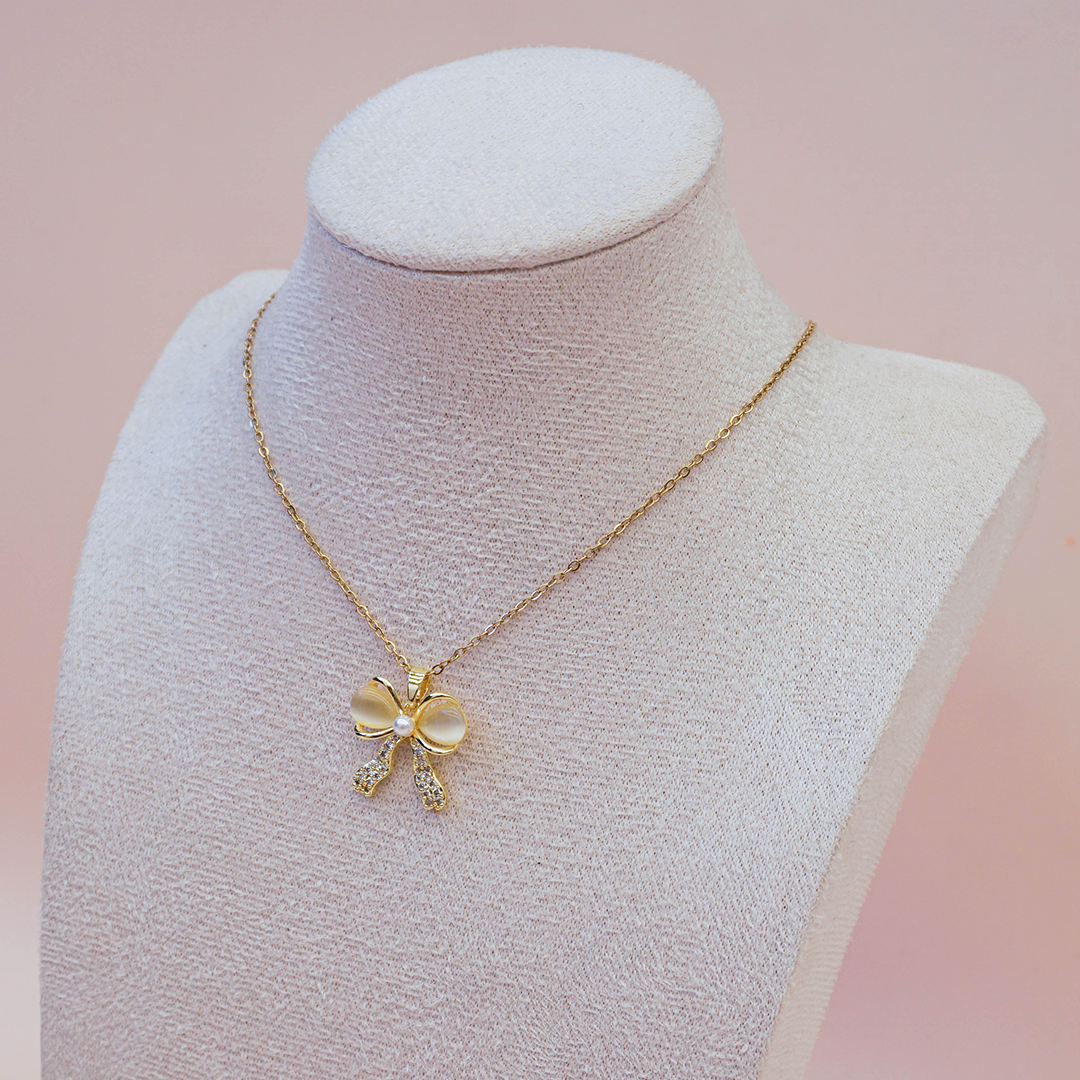 Collar moño