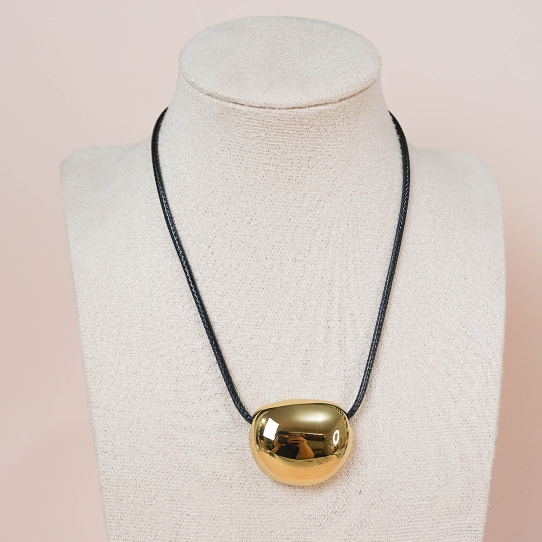 Collar Alina