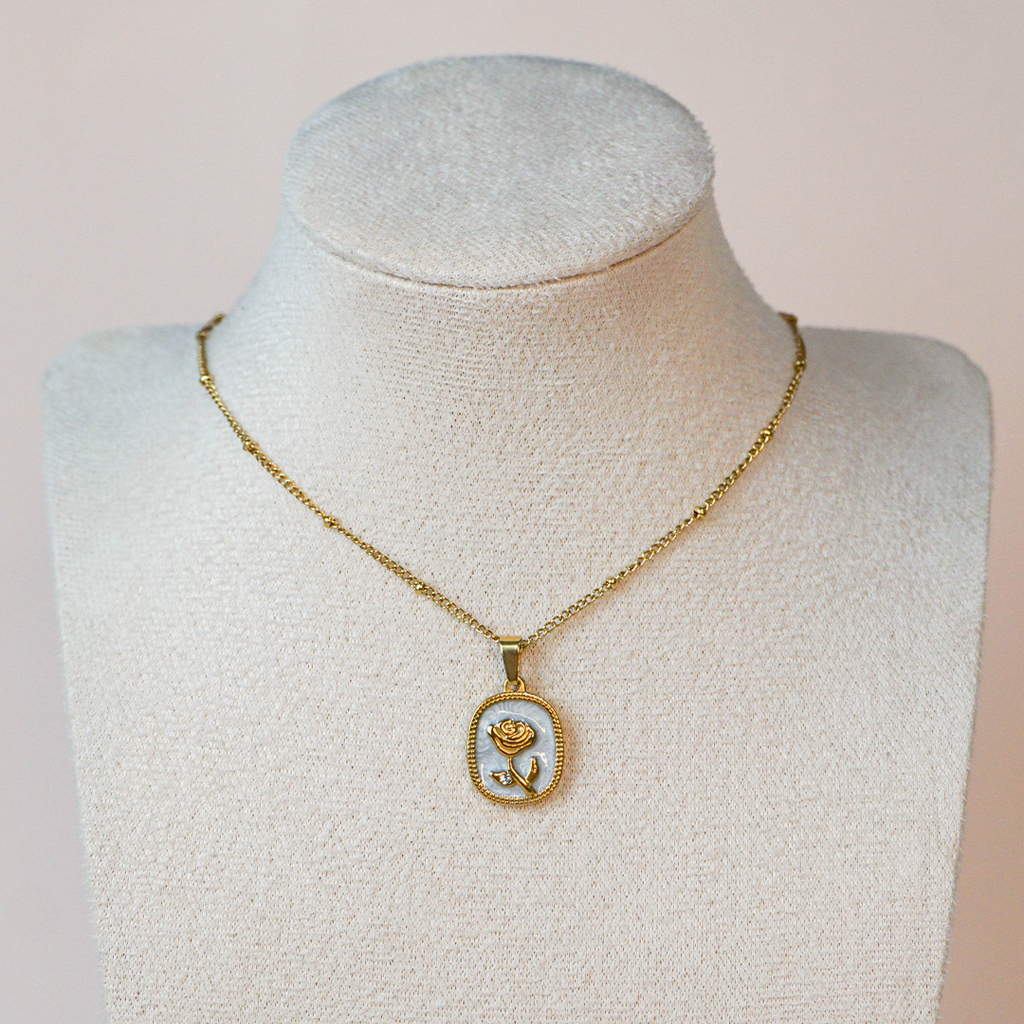 Collar Rosa