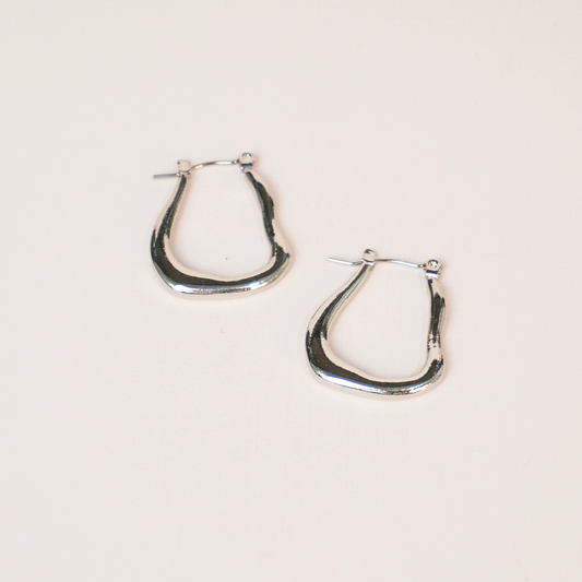 Aretes Monica