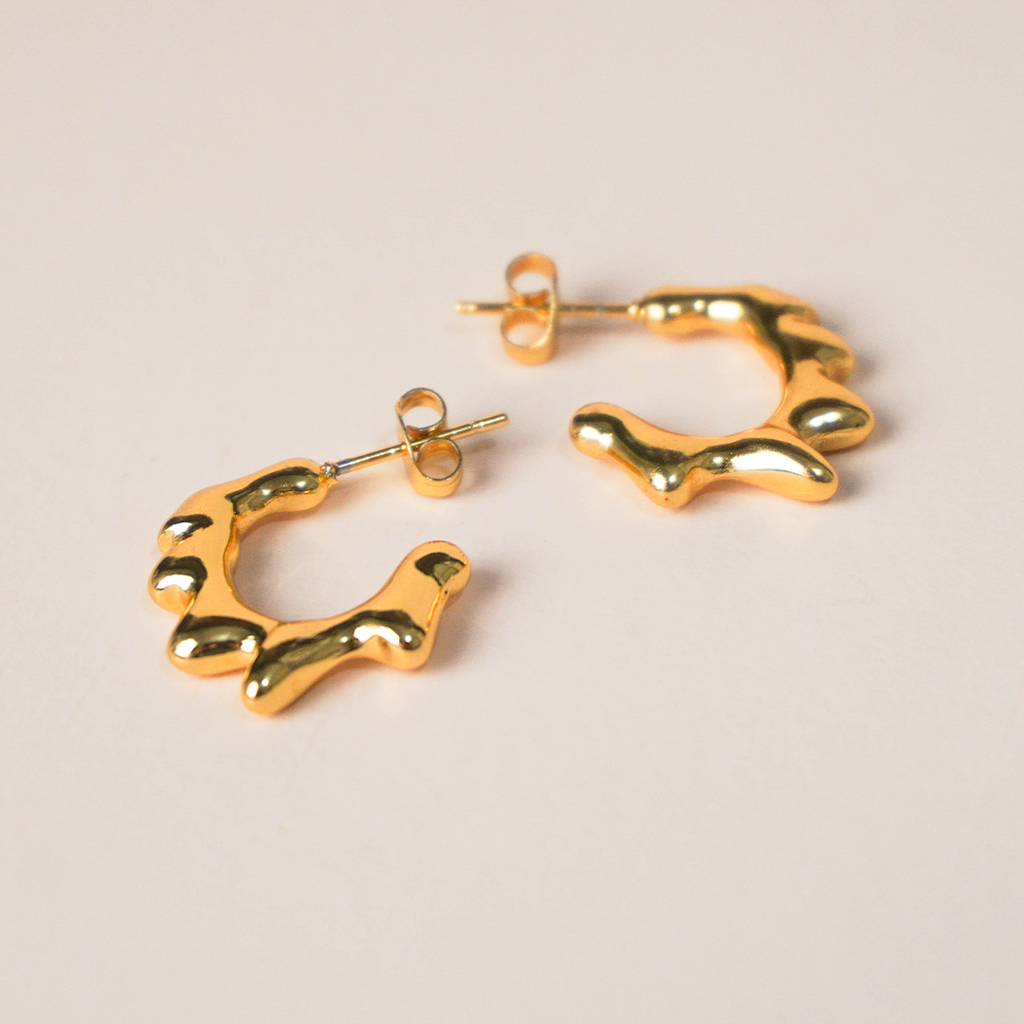 Aretes derretidos