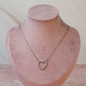 Collar corazón contorno