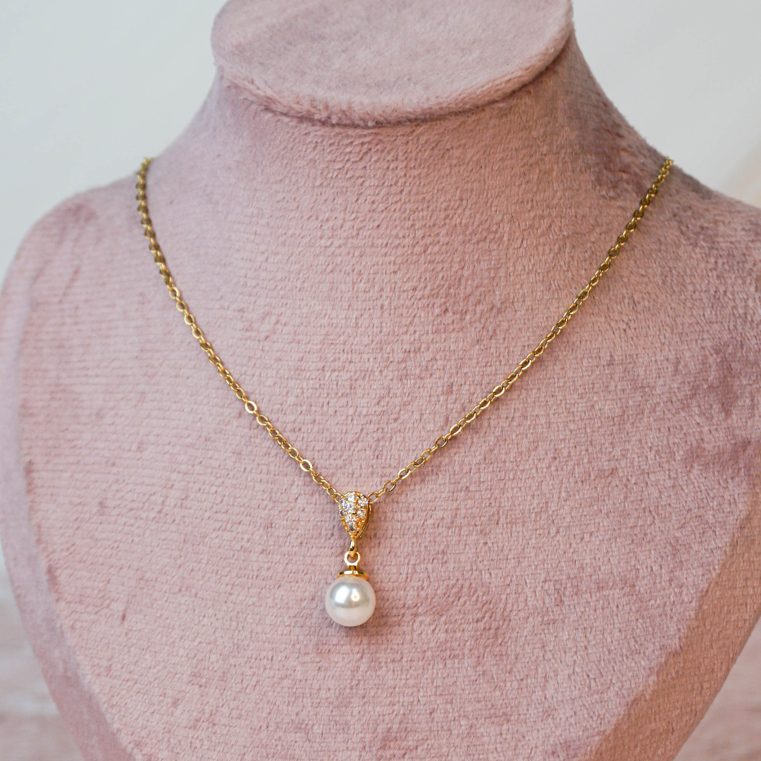 Collar perla y brillo