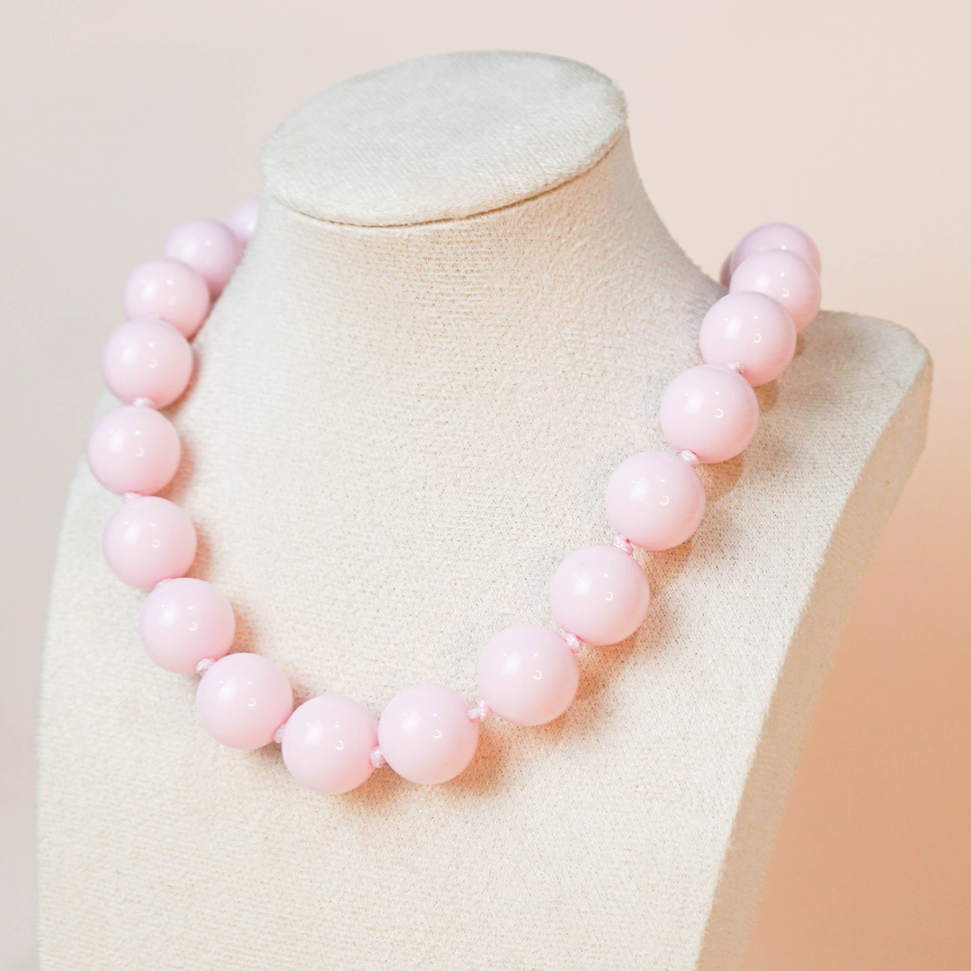 Collar bolas rosa pastel