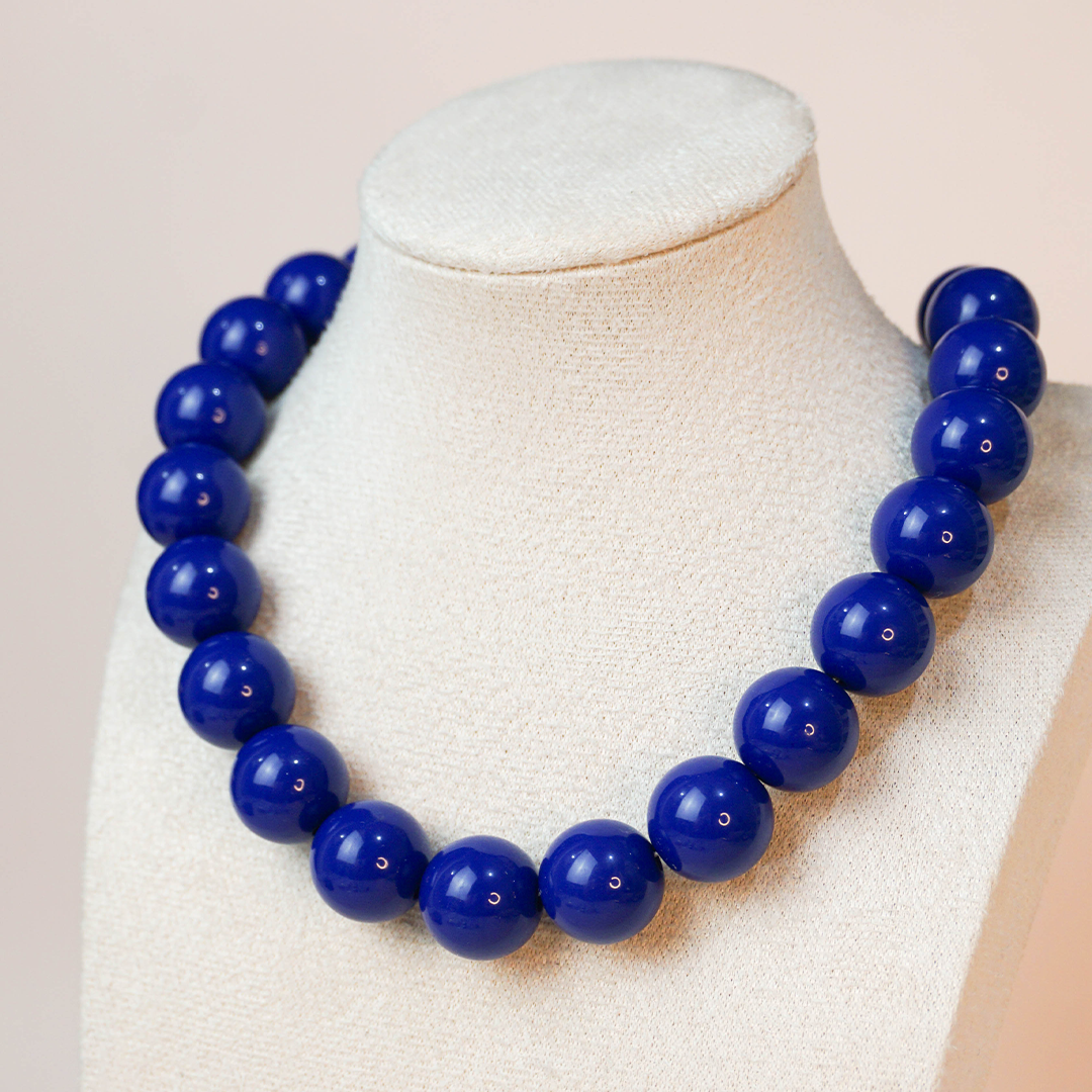 Collar bolas azul rey