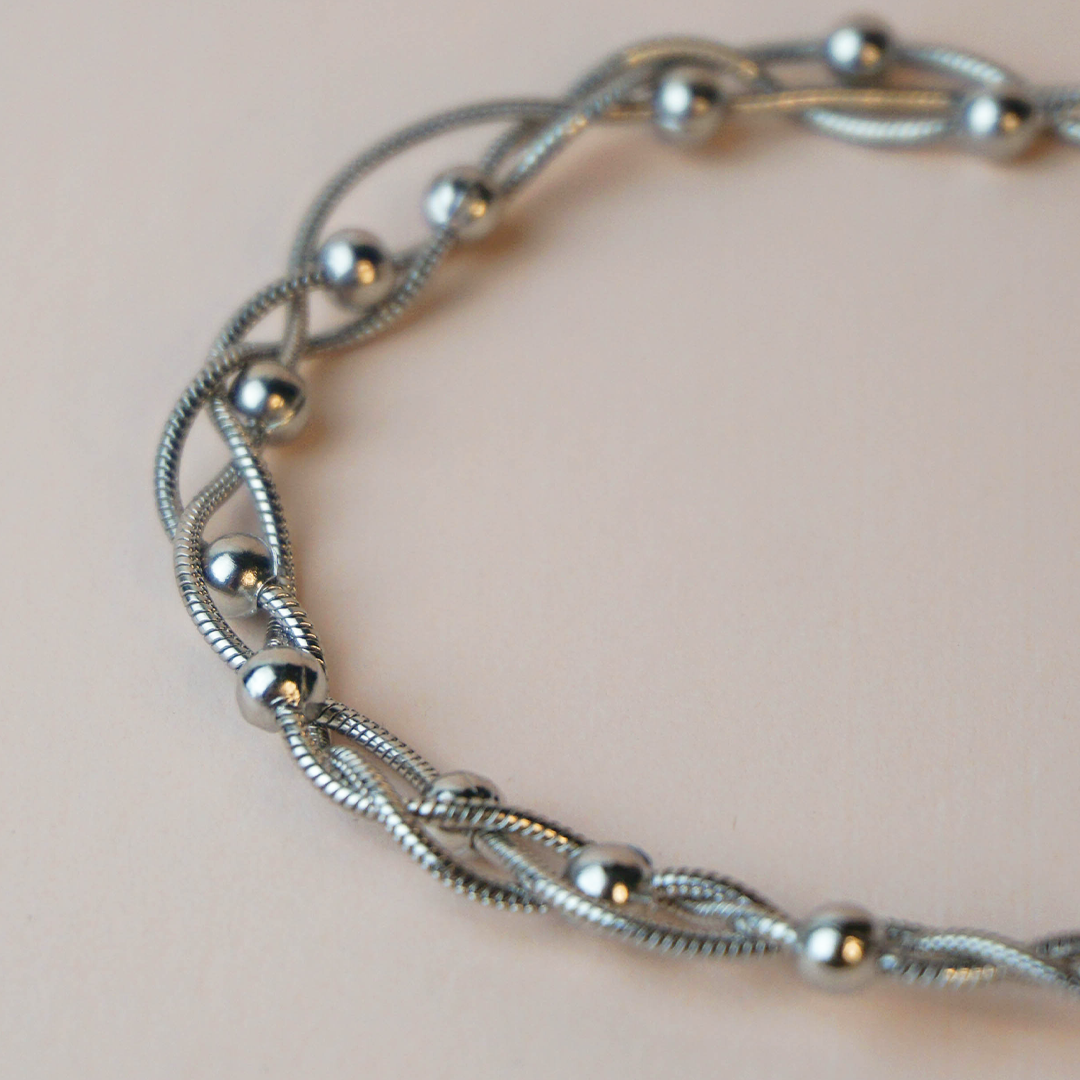 Collar cadena tejida