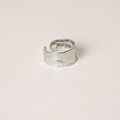 Anillo barra plateada