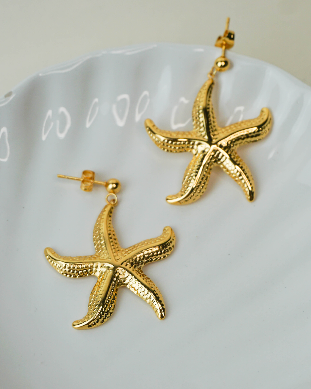 Aretes Cordelia colgantes