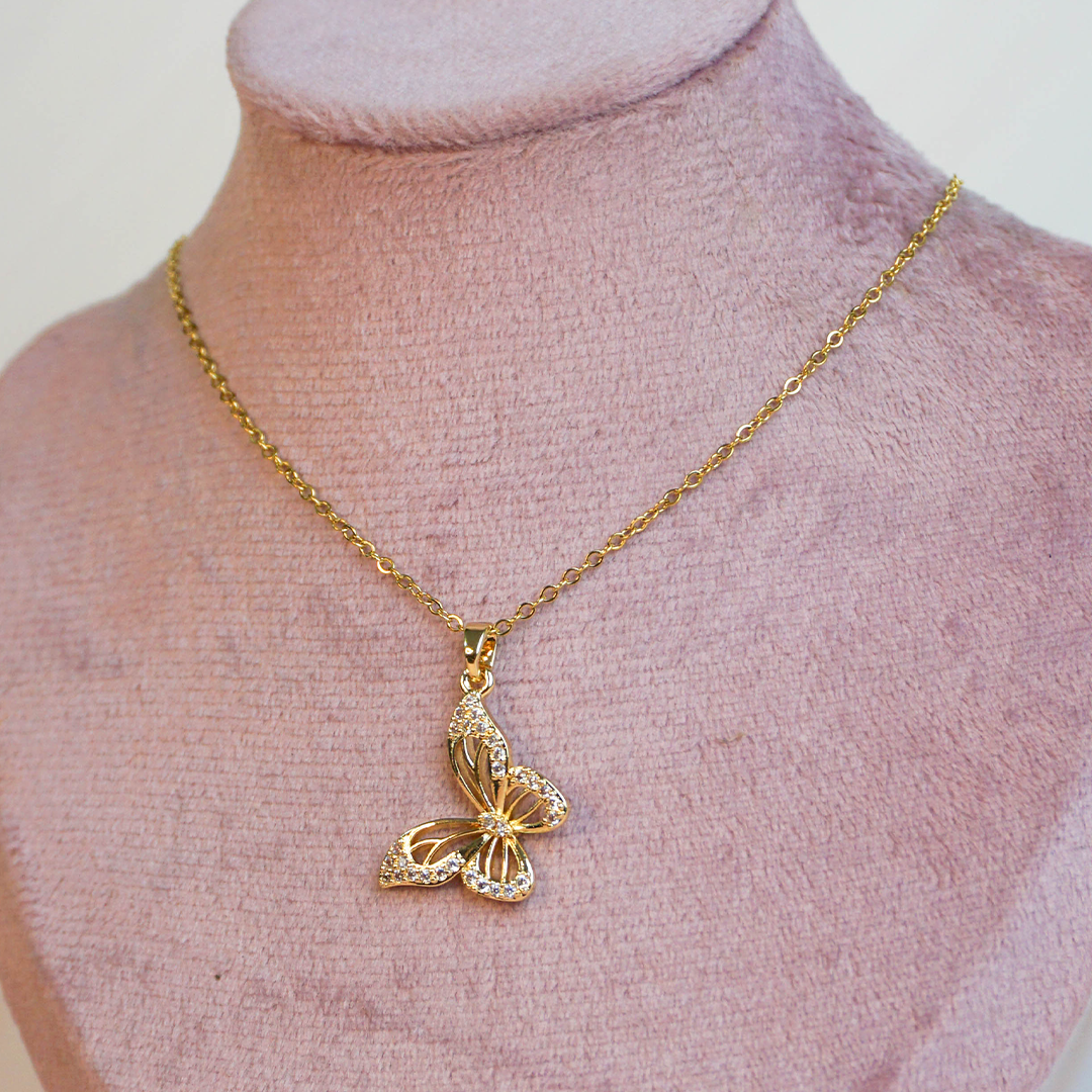 Collar mariposa dorado