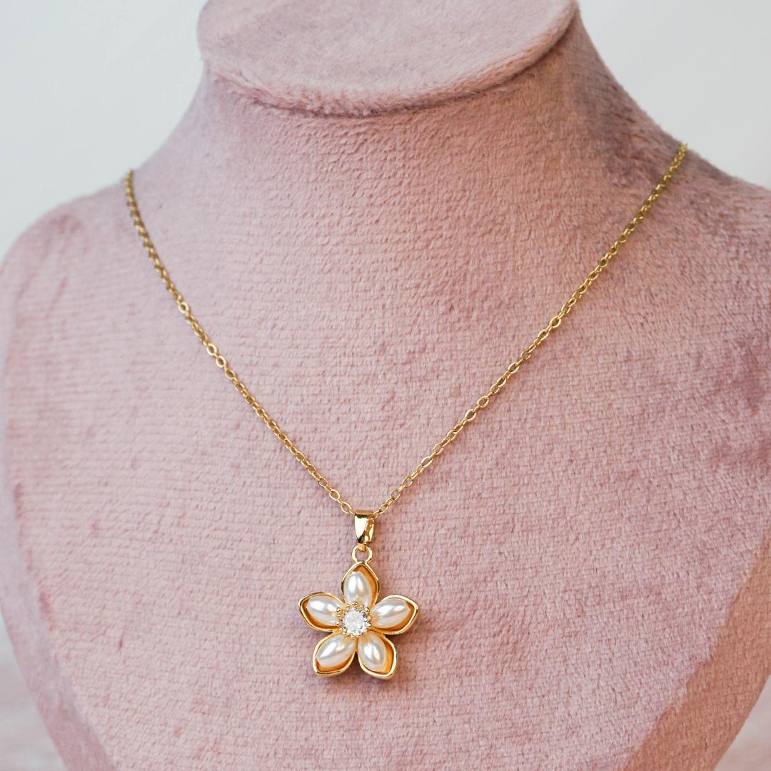 Collar flor de perlas