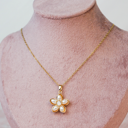 Collar flor de perlas